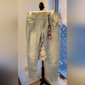 Dollhouse Women's Light Blue Jeans